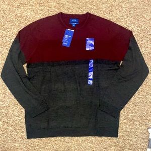 NWT Size L men’s sweater